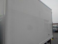 三菱ふそうキャンター保冷バン小型（2t・3t）[写真11]