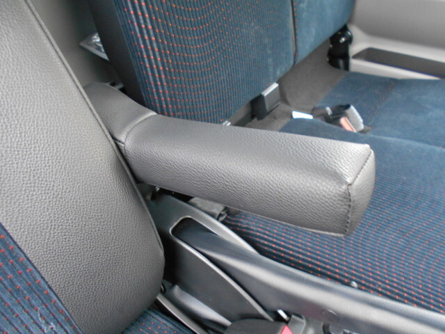 三菱ふそうキャンター保冷バン小型（2t・3t）[写真37]