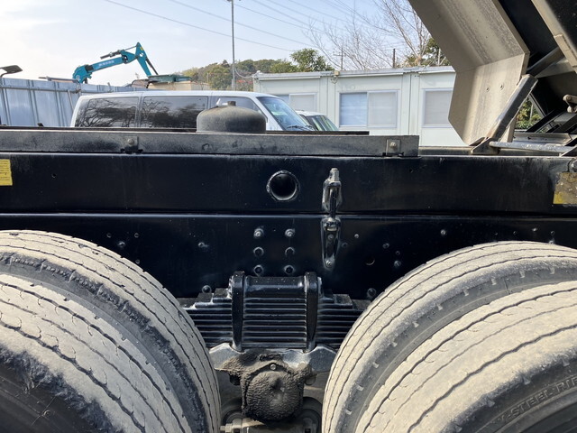 日野プロフィアダンプ大型（10t）[写真18]