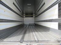 三菱ふそうスーパーグレート冷凍車（冷蔵車）大型（10t）[写真12]