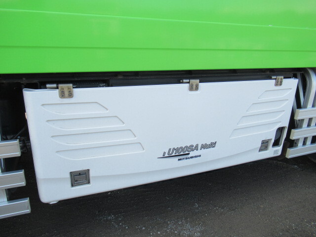 三菱ふそうスーパーグレート冷凍車（冷蔵車）大型（10t）[写真18]