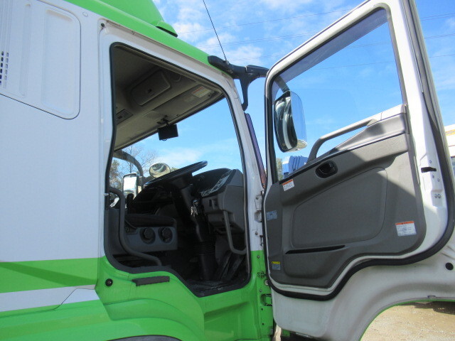 三菱ふそうスーパーグレート冷凍車（冷蔵車）大型（10t）[写真25]