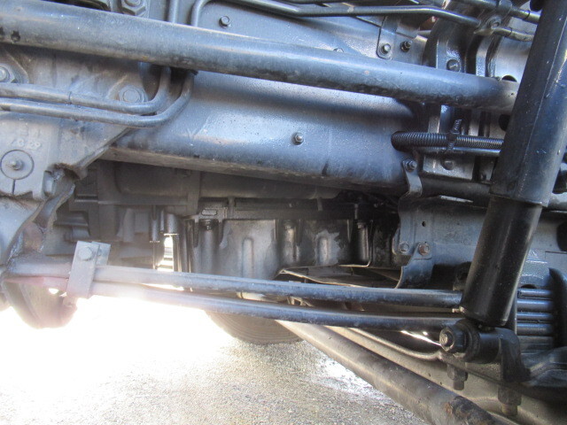 三菱ふそうスーパーグレート冷凍車（冷蔵車）大型（10t）[写真37]