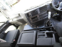 日野プロフィアトレーラーヘッド（トラクターヘッド）大型（10t）[写真31]