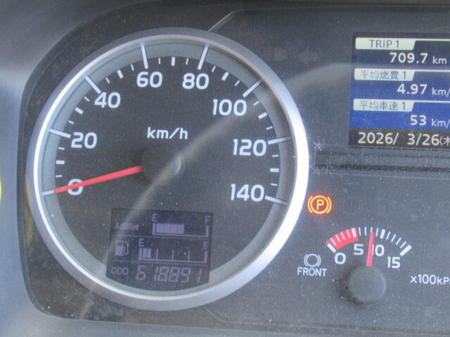 日野プロフィアトレーラーヘッド（トラクターヘッド）大型（10t）[写真32]