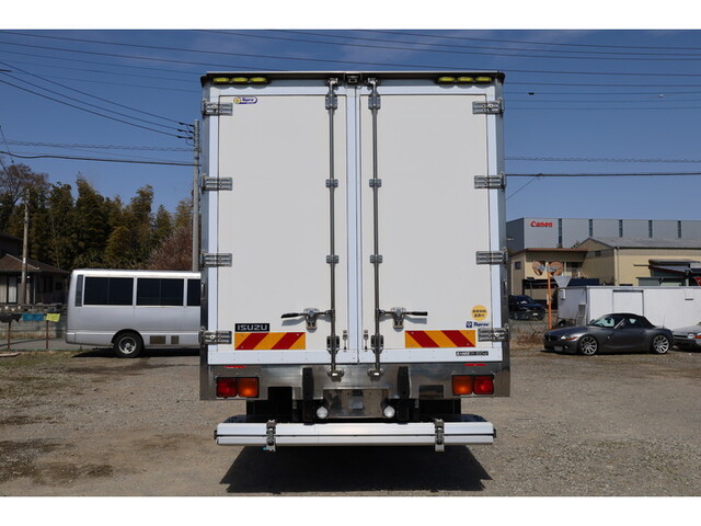 いすゞフォワード冷凍車（冷蔵車）増トン（6t・8t）[写真07]