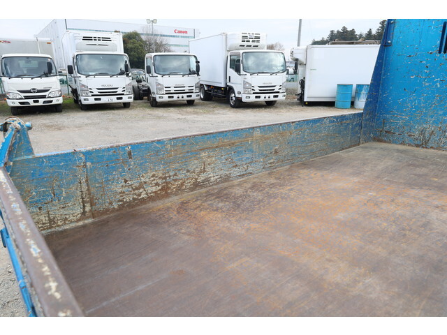 いすゞエルフダンプ小型（2t・3t）[写真12]