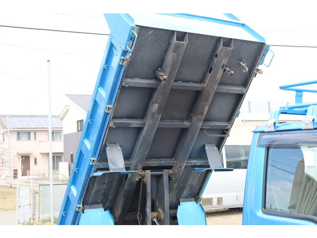 いすゞエルフダンプ小型（2t・3t）[写真17]