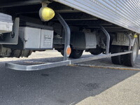 いすゞエルフアルミバン小型（2t・3t）[写真23]