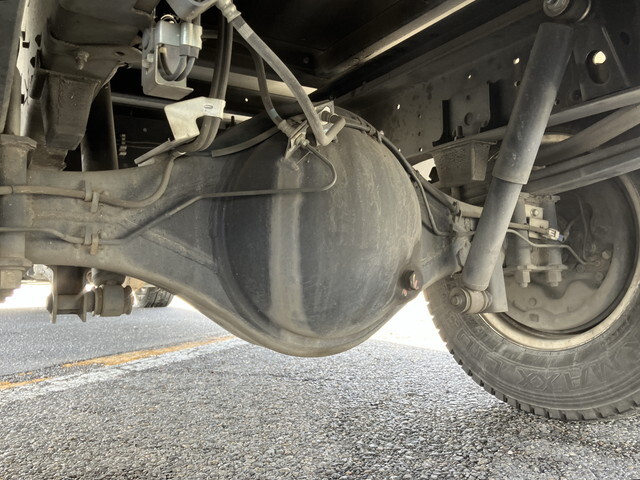 いすゞエルフアルミバン小型（2t・3t）[写真29]