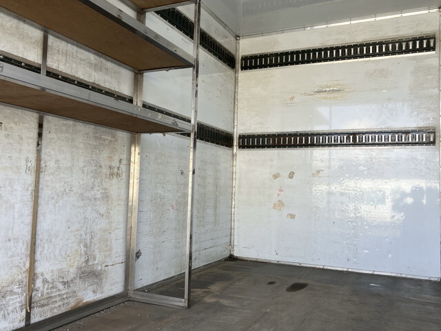 いすゞエルフパネルバン小型（2t・3t）[写真10]