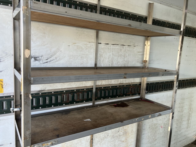 いすゞエルフパネルバン小型（2t・3t）[写真15]