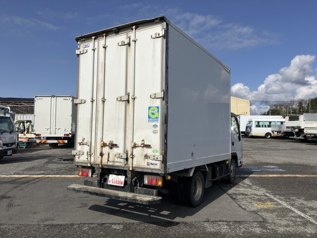 いすゞエルフパネルバン小型（2t・3t）[写真02]