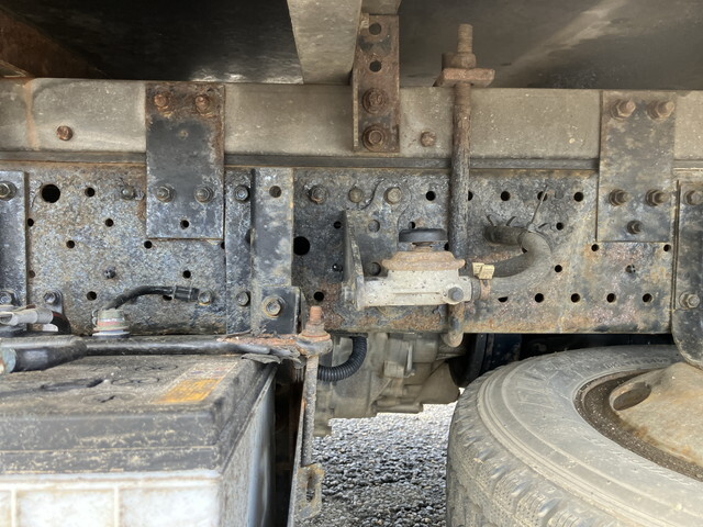 いすゞエルフパネルバン小型（2t・3t）[写真23]