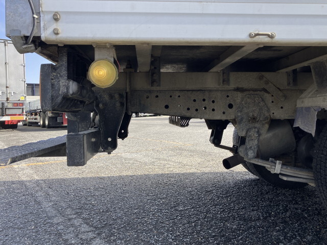 いすゞエルフパネルバン小型（2t・3t）[写真25]