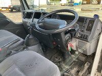 いすゞエルフパネルバン小型（2t・3t）[写真34]