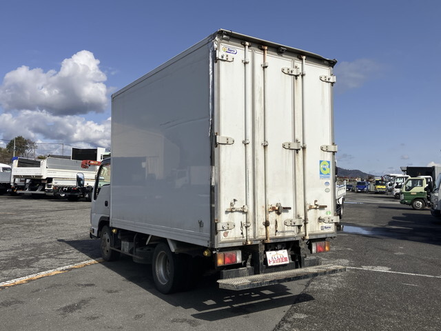 いすゞエルフパネルバン小型（2t・3t）[写真04]