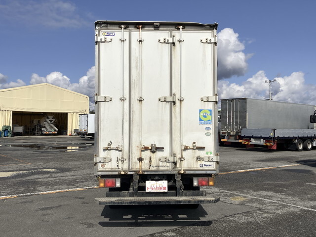 いすゞエルフパネルバン小型（2t・3t）[写真09]