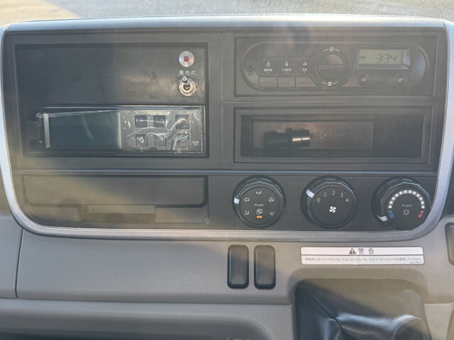 三菱ふそうキャンター冷凍車（冷蔵車）小型（2t・3t）[写真23]