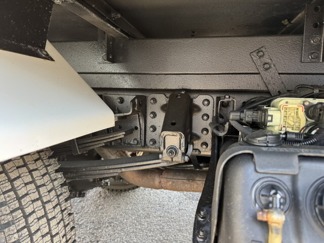 三菱ふそうキャンター冷凍車（冷蔵車）小型（2t・3t）[写真28]