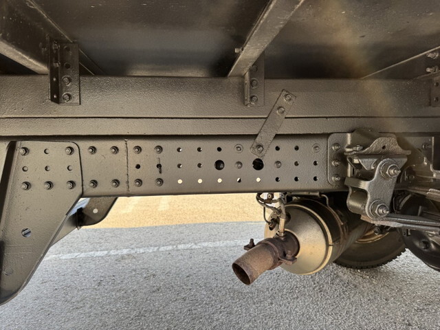 三菱ふそうキャンター冷凍車（冷蔵車）小型（2t・3t）[写真29]