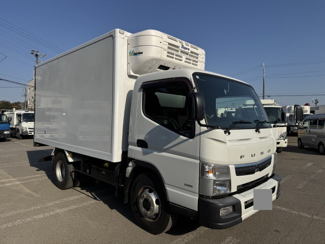 三菱ふそうキャンター冷凍車（冷蔵車）小型（2t・3t）[写真03]