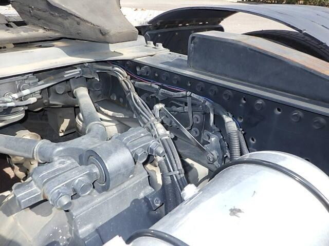 日野プロフィアトレーラーヘッド（トラクターヘッド）大型（10t）[写真15]