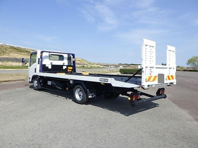 いすゞエルフキャリアカー小型（2t・3t）[写真02]