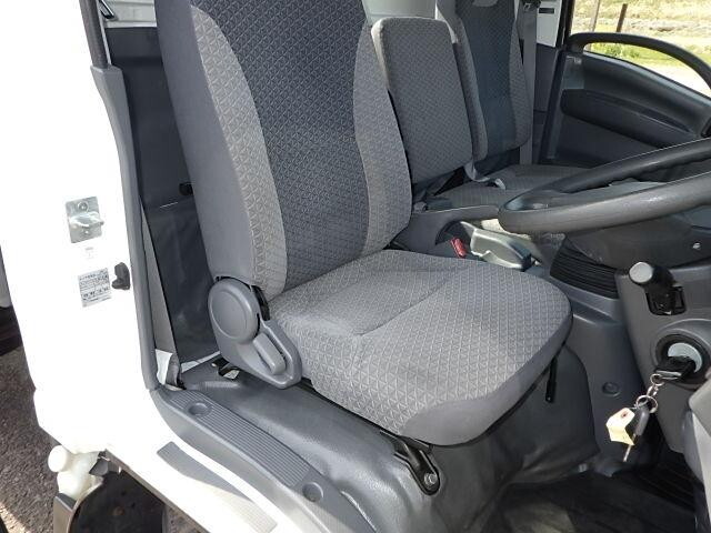 いすゞエルフキャリアカー小型（2t・3t）[写真27]