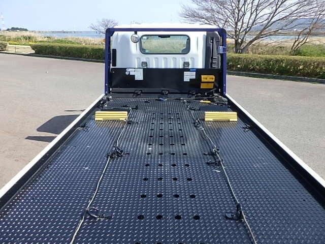 いすゞエルフキャリアカー小型（2t・3t）[写真09]