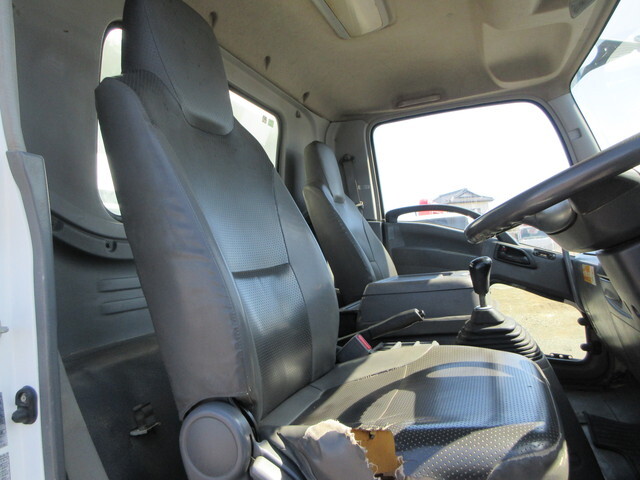 いすゞフォワード深ダンプ（土砂禁ダンプ）中型（4t）[写真21]