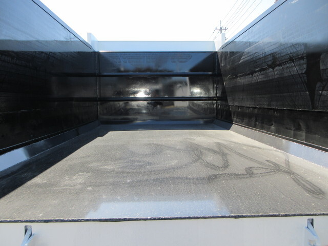 いすゞフォワード深ダンプ（土砂禁ダンプ）中型（4t）[写真30]