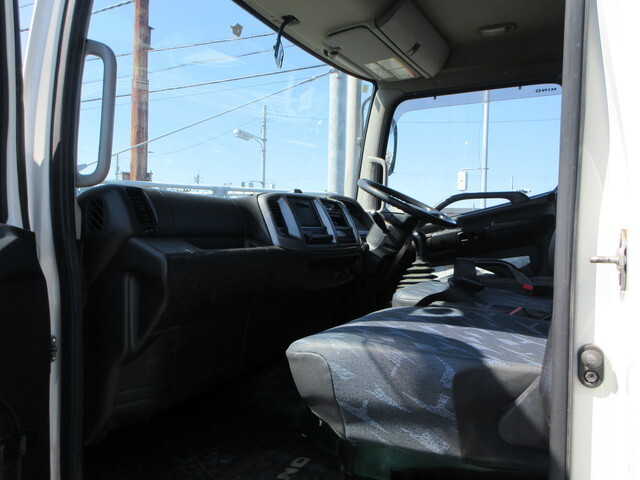 日野レンジャーコンテナ専用車中型（4t）[写真19]