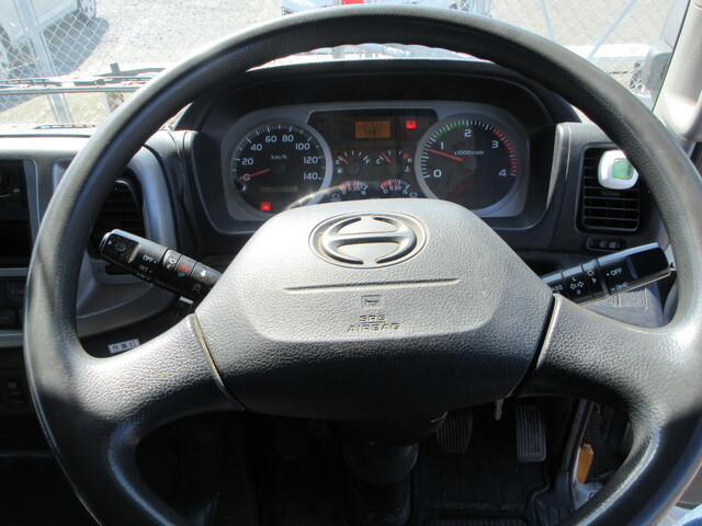 日野レンジャーコンテナ専用車中型（4t）[写真28]