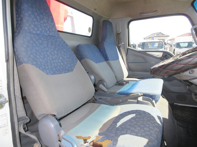 三菱ふそうキャンタークレーン4段小型（2t・3t）[写真23]