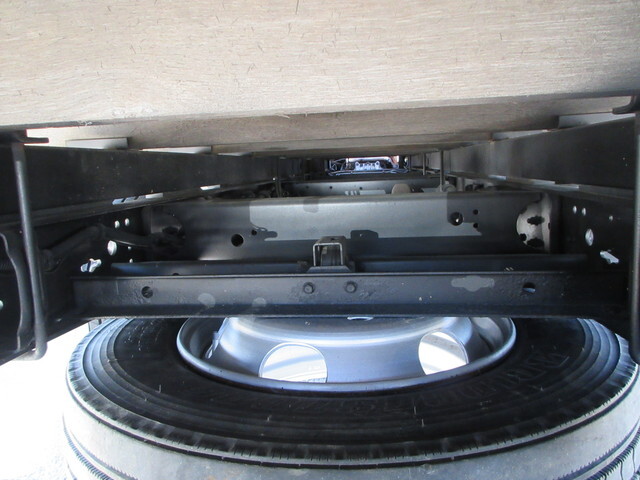 三菱ふそうキャンタークレーン4段小型（2t・3t）[写真08]