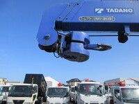 いすゞエルフクレーン3段小型（2t・3t）[写真23]