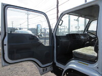 いすゞエルフクレーン3段小型（2t・3t）[写真25]