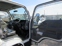 いすゞエルフクレーン3段小型（2t・3t）[写真27]