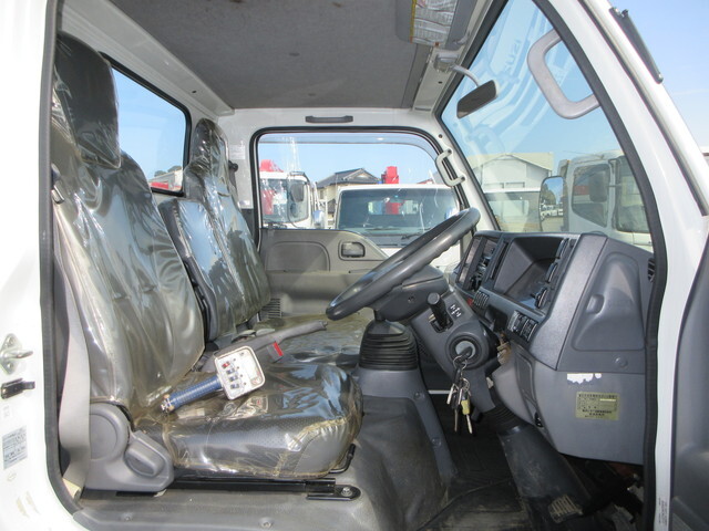 いすゞエルフクレーン3段小型（2t・3t）[写真27]