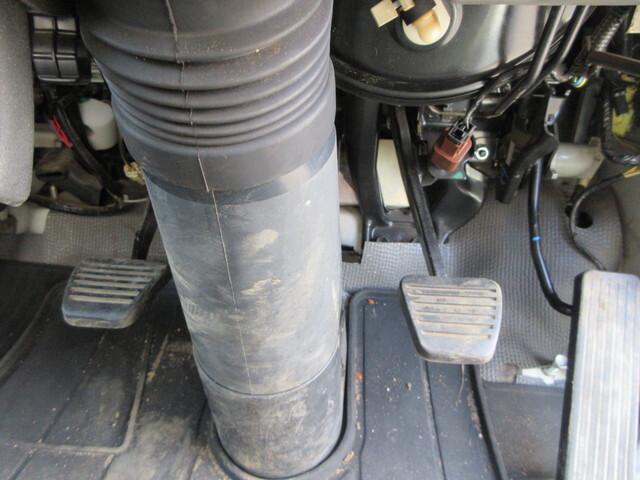 いすゞエルフクレーン3段小型（2t・3t）[写真29]