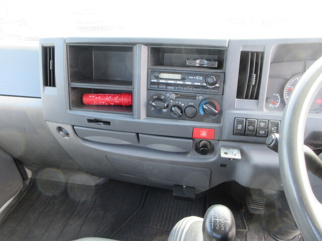 いすゞエルフクレーン3段小型（2t・3t）[写真31]