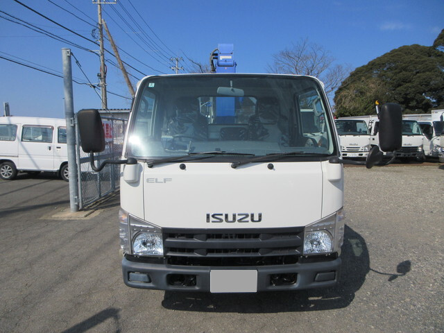 いすゞエルフクレーン3段小型（2t・3t）[写真05]