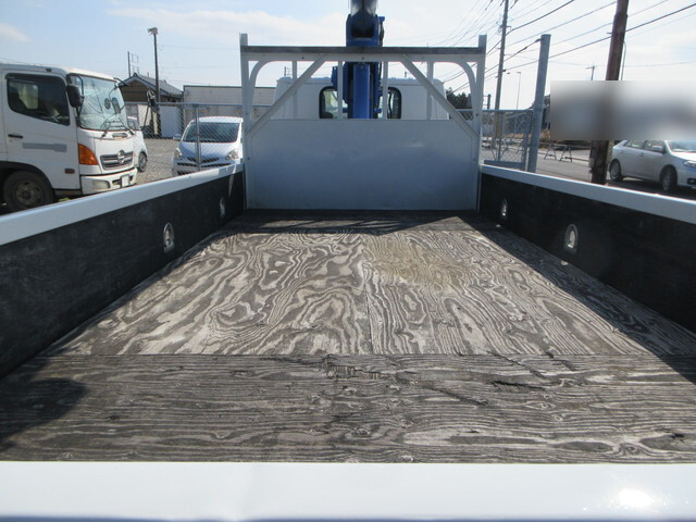 いすゞエルフクレーン3段小型（2t・3t）[写真07]