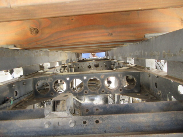 いすゞエルフクレーン3段小型（2t・3t）[写真08]