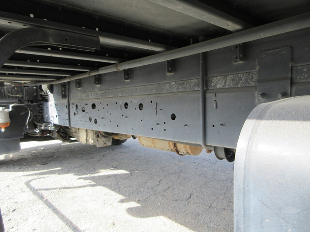 日野レンジャーアルミウイング中型（4t）[写真14]