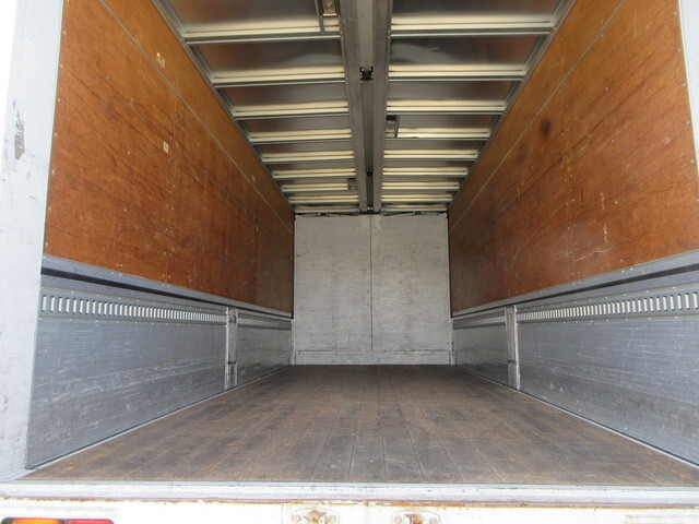 日野レンジャーアルミウイング中型（4t）[写真22]