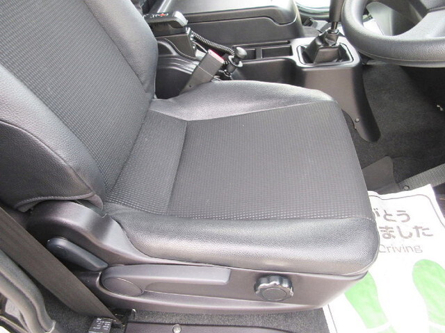 三菱ふそうファイターアルミウイング中型（4t）[写真21]