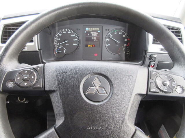 三菱ふそうファイターアルミウイング中型（4t）[写真24]