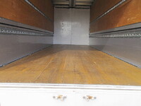 三菱ふそうファイターアルミウイング中型（4t）[写真07]